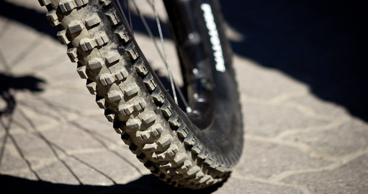 Guide d'utilisation du liquide préventif pour pneu vélo Tubeless Ready